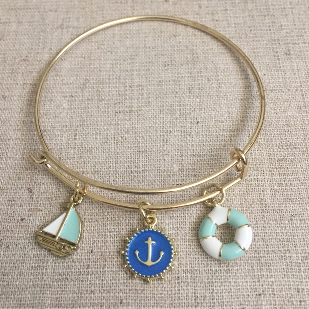 Fun In The Sun theme wire bangled bracelet
